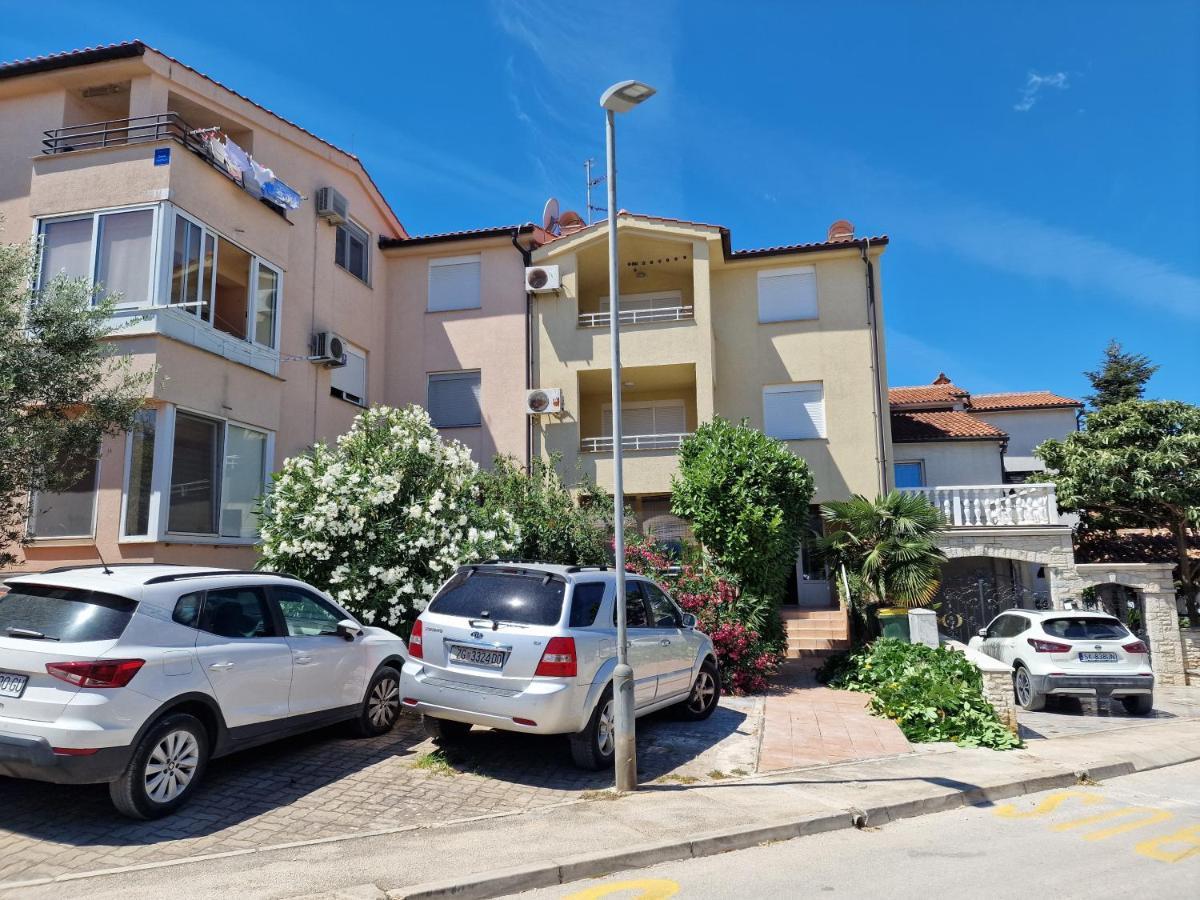 Appartement Apartman Puntizela à Pula Extérieur photo