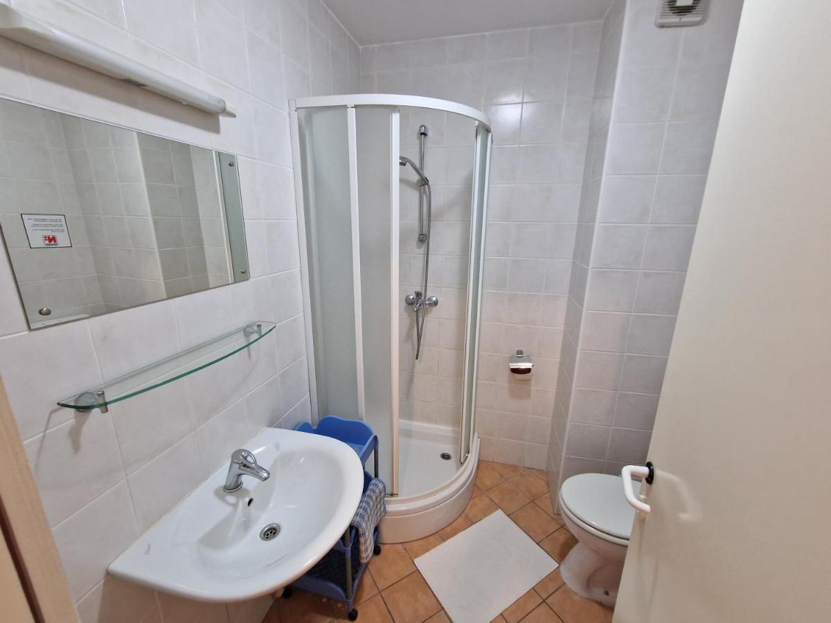 Appartement Apartman Puntizela à Pula Extérieur photo